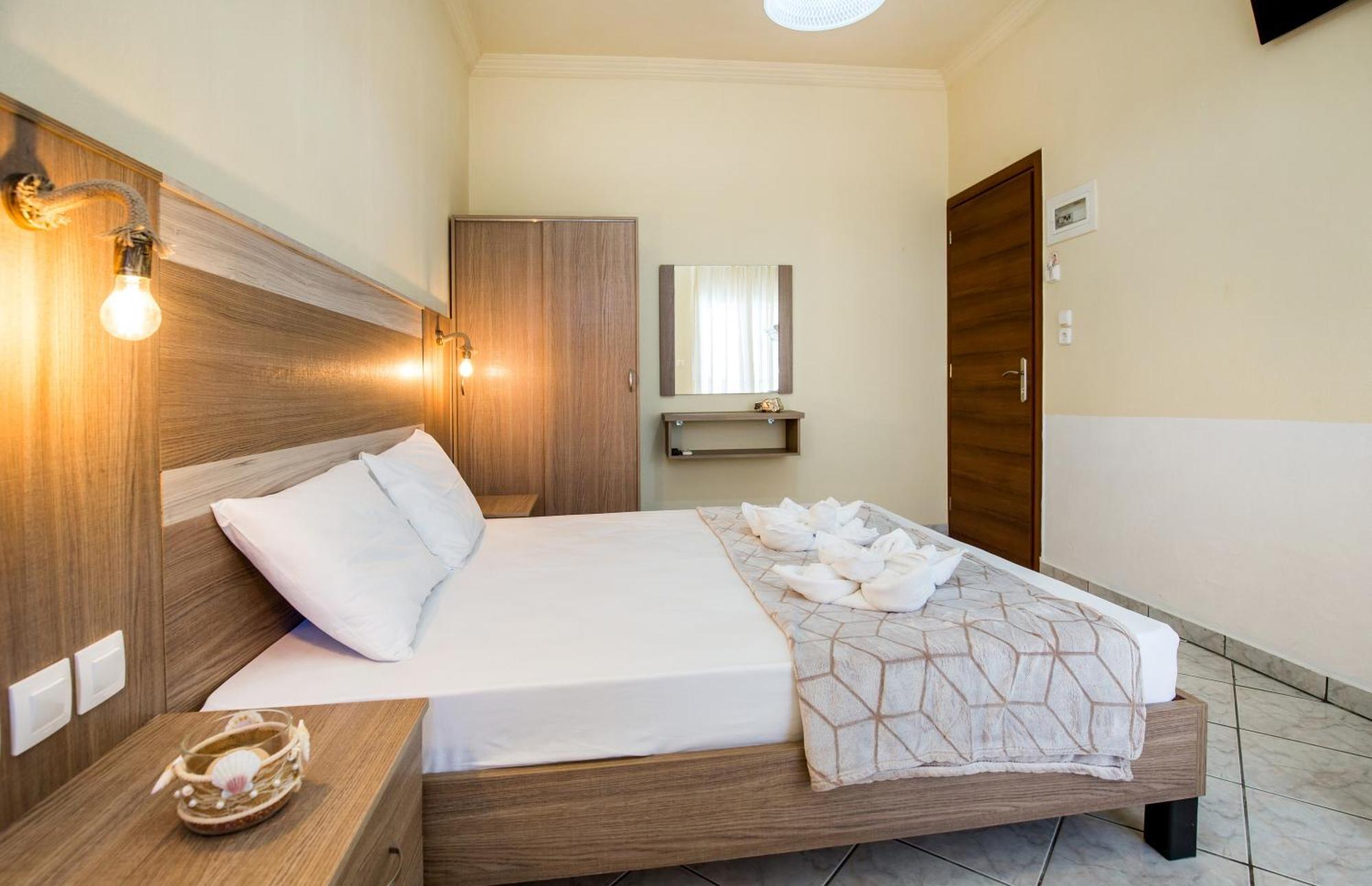 Ianos Apartments ポトス エクステリア 写真