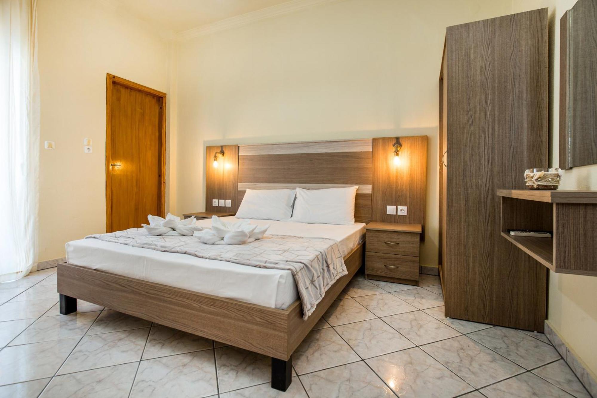 Ianos Apartments ポトス エクステリア 写真