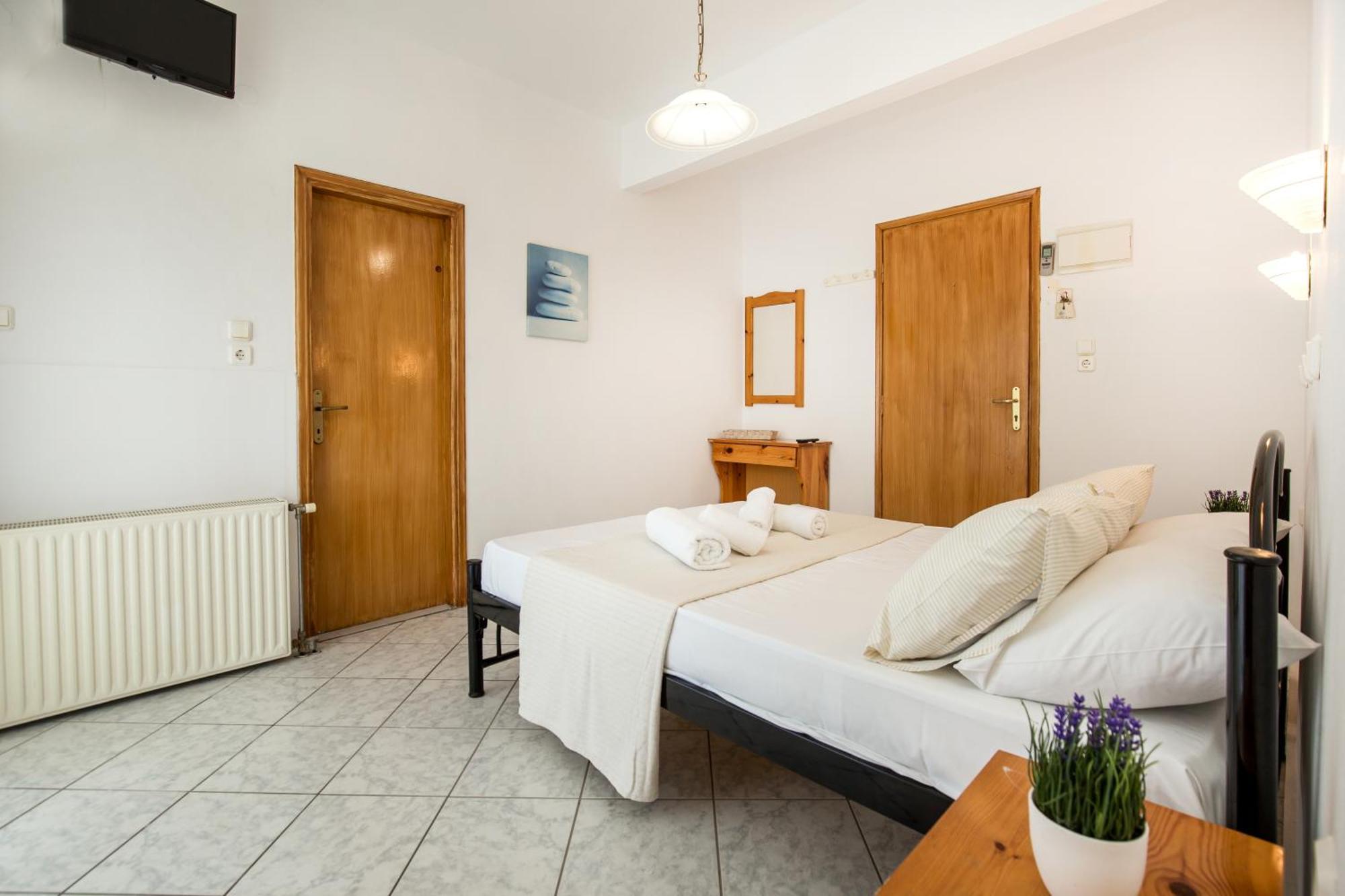Ianos Apartments ポトス エクステリア 写真