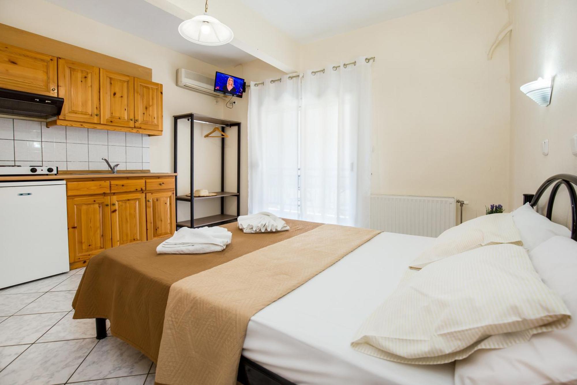 Ianos Apartments ポトス エクステリア 写真
